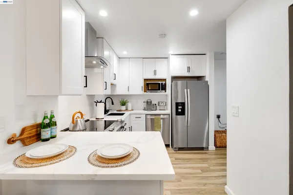 $400,000 | 5025 Valley Crest Drive, Unit 147, Concord, CA 94521