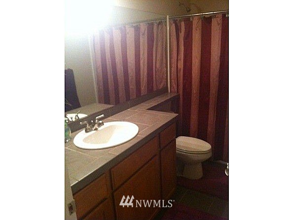 5904 Northeast 4th Place Renton, WA 98059 - Photo 10 of 12