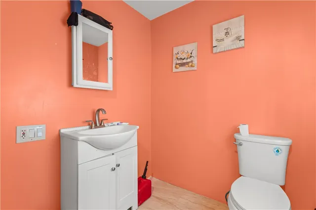 $615,000 | 22 Whipple Avenue, North Providence, RI 02911