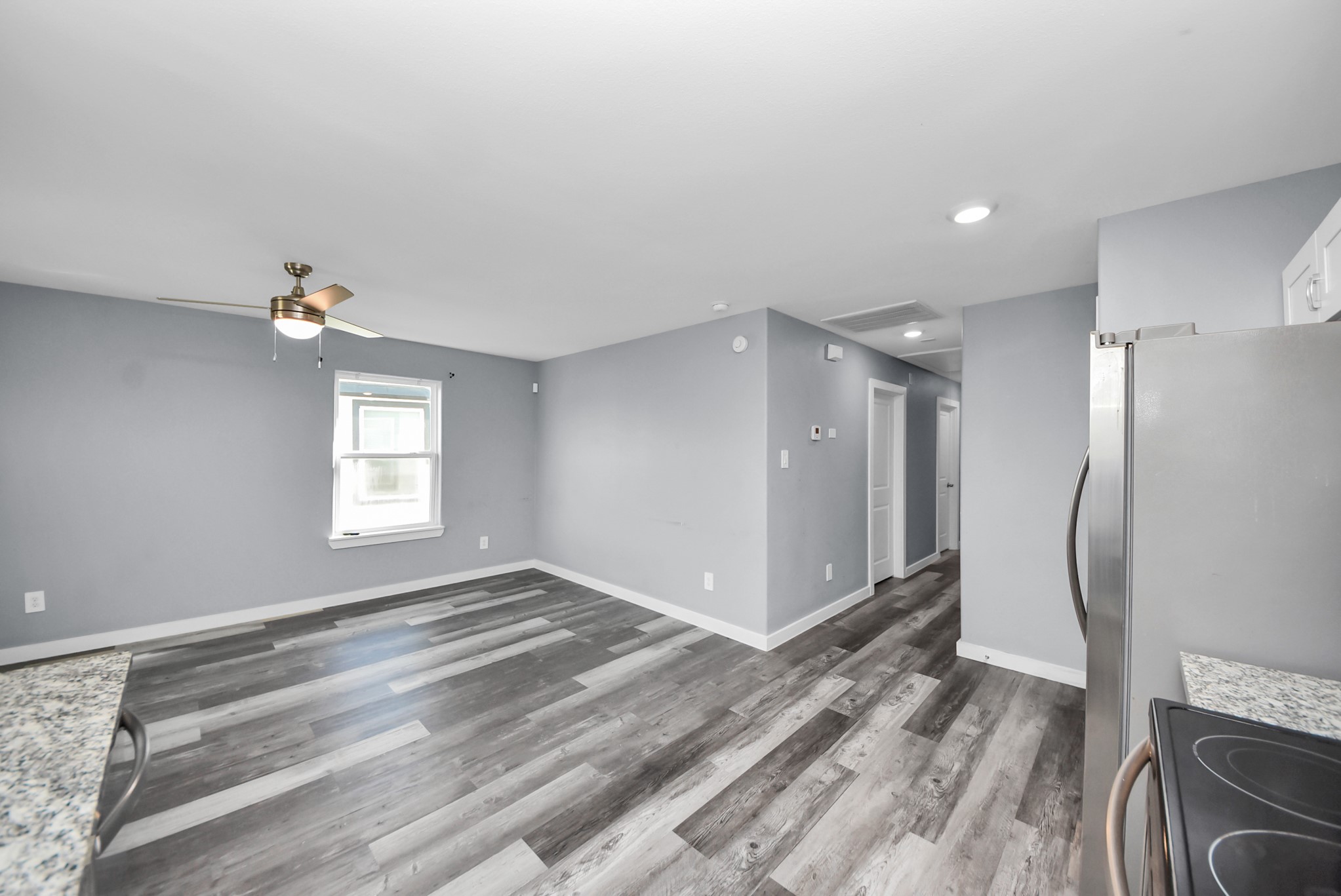 618 Maple Way, Unit A Houston, TX 77015 - Photo 23 of 48 a view of a livingroom with a staircase