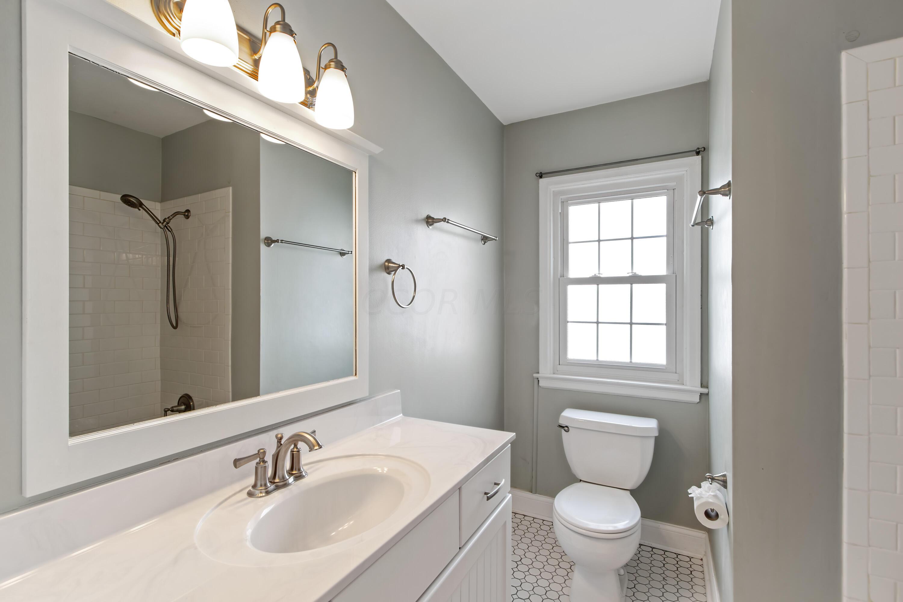 540 Fallis Road Columbus, OH 43214 - Photo 15 of 28 540 Fallis Road-16.jpg-FULL