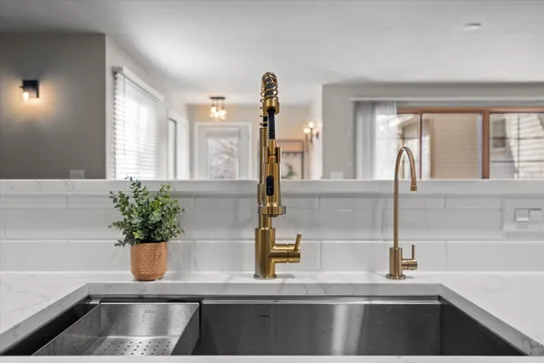 $425,000 | 2293 A Circle Ridge, Delafield, WI 53018