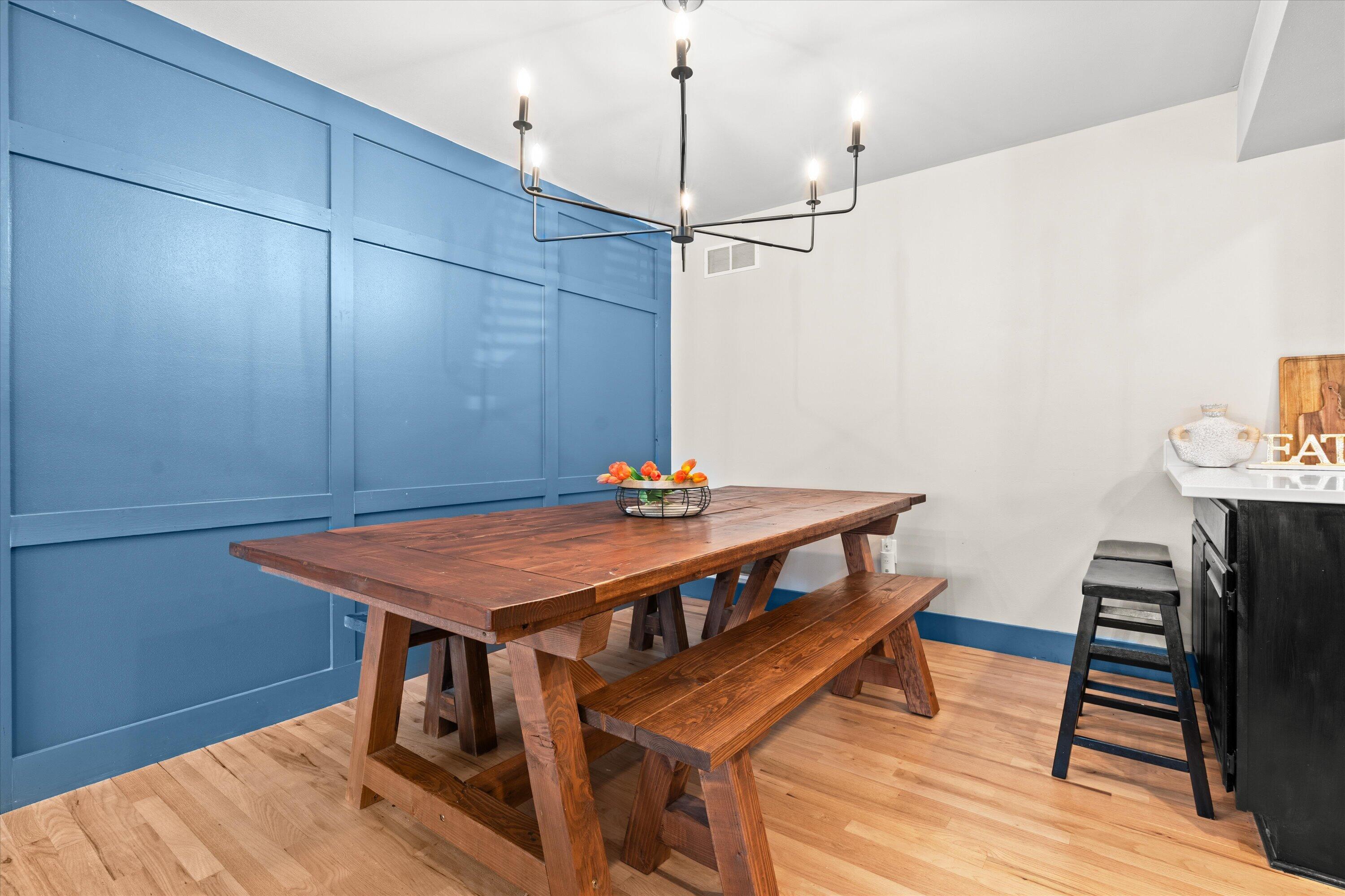 2293C Circle Ridge, Unit 31 Delafield, WI 53018 - Photo 6 of 27 Dining Room Open Flow to Kitchen