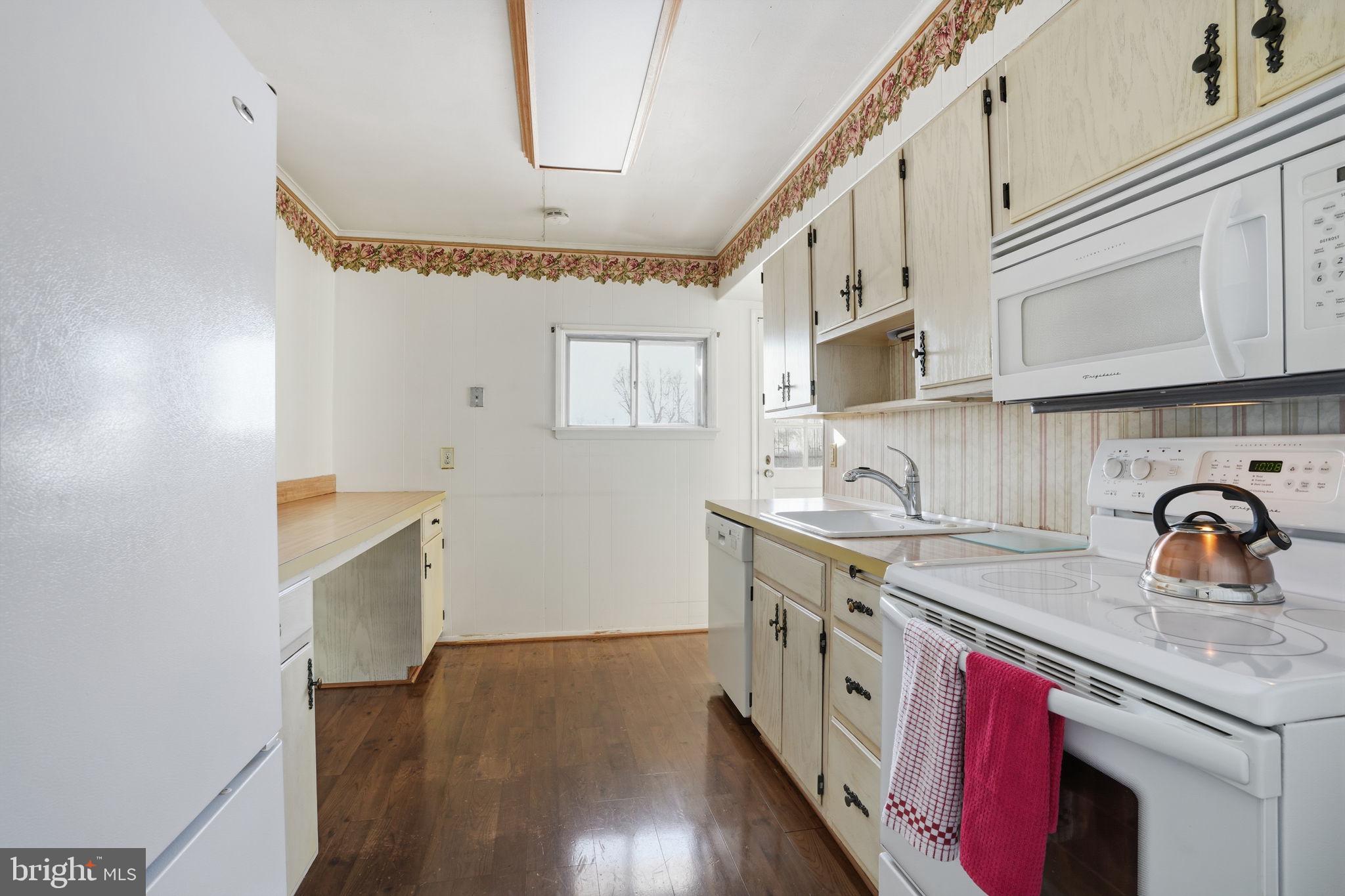 320 Doone Road Fairless Hills, PA 19030 - Photo 14 of 18