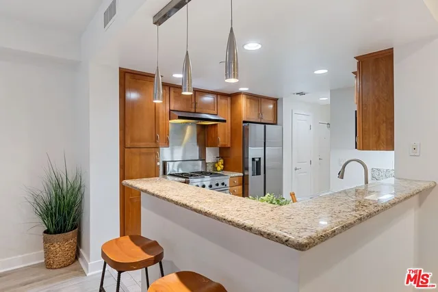 $1,099,000 | 2240 South Beverly Glen Boulevard, Unit 102, Los Angeles, CA 90064