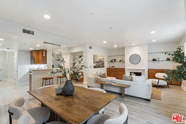 $1,099,000 | 2240 South Beverly Glen Boulevard, Unit 102, Los Angeles, CA 90064