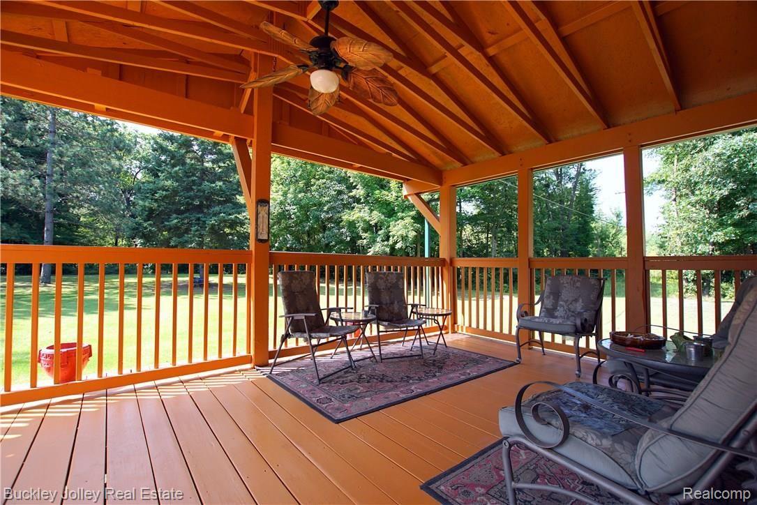 11350 Dunham Road Hartland, MI 48353 - Photo 4 of 20 Deck Views