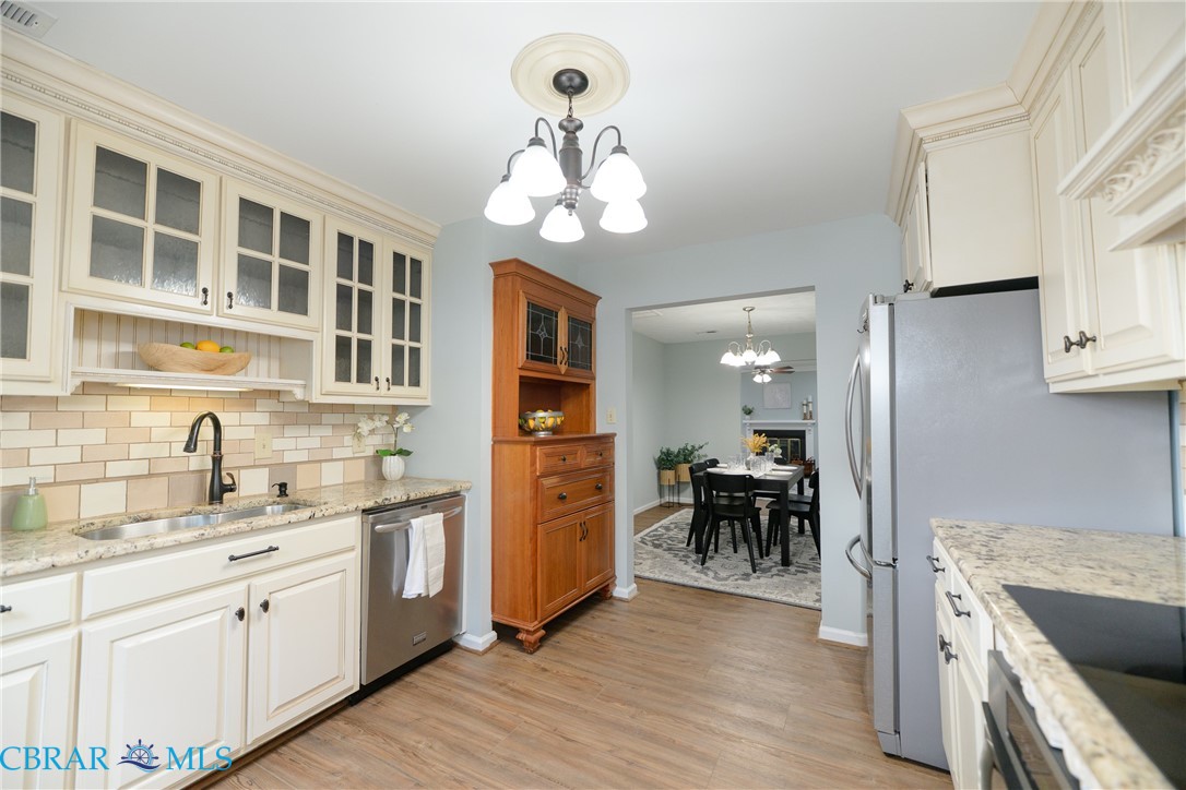 7680 The Points Place, Unit 302 Gloucester Point, VA 23062 - Photo 5 of 29
