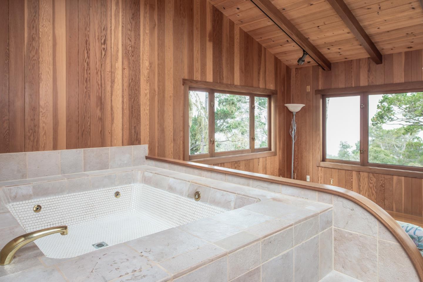 246 Highway 1 Carmel, CA 93923 - Photo 14 of 37 a bathroom with a sink and a bathtub