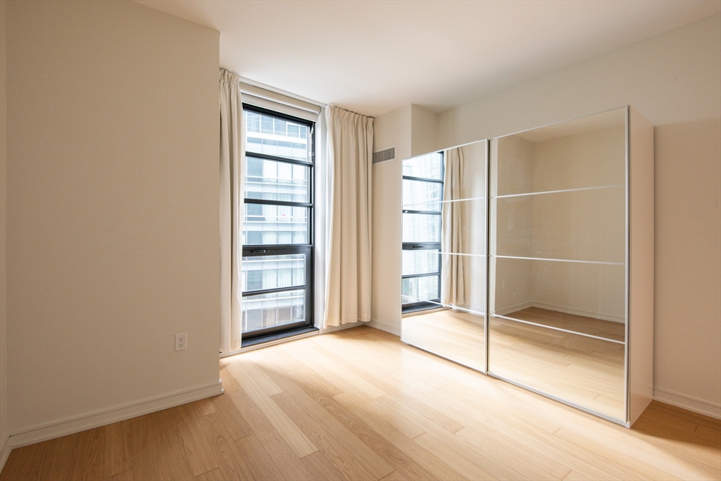 580 Washington Street, Unit 6F Boston, MA 02111 - Photo 20 of 37