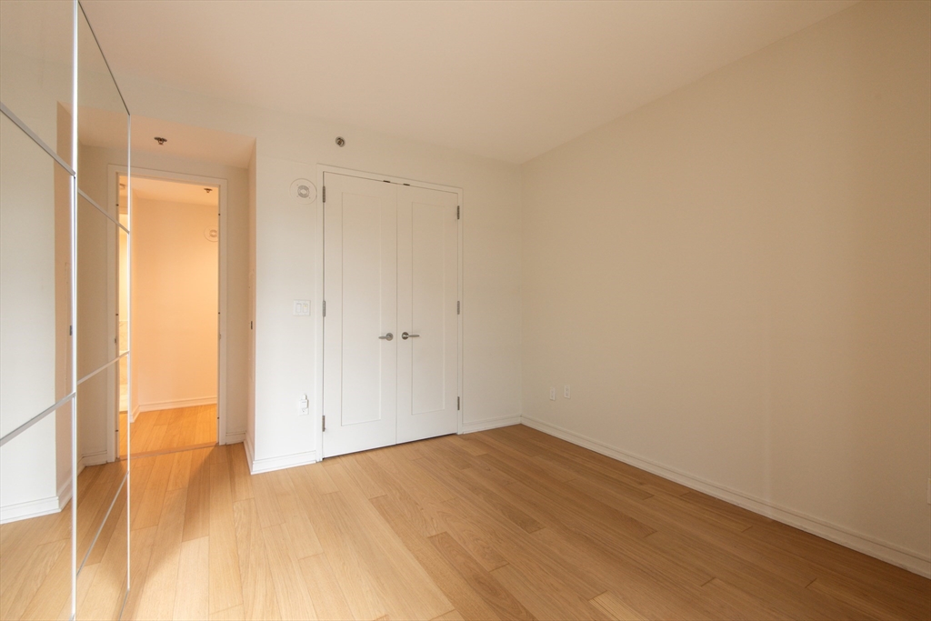 580 Washington Street, Unit 6F Boston, MA 02111 - Photo 21 of 37