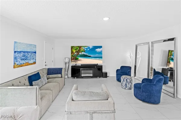 $1,799 | 3225 East Riverside Drive, Unit 34C, Fort Myers, FL 33916