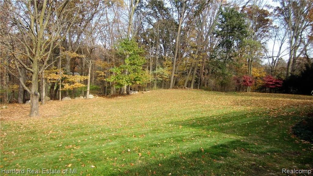 36102 Paddleford Road Farmington Hills, MI 48331 - Photo 33 of 37