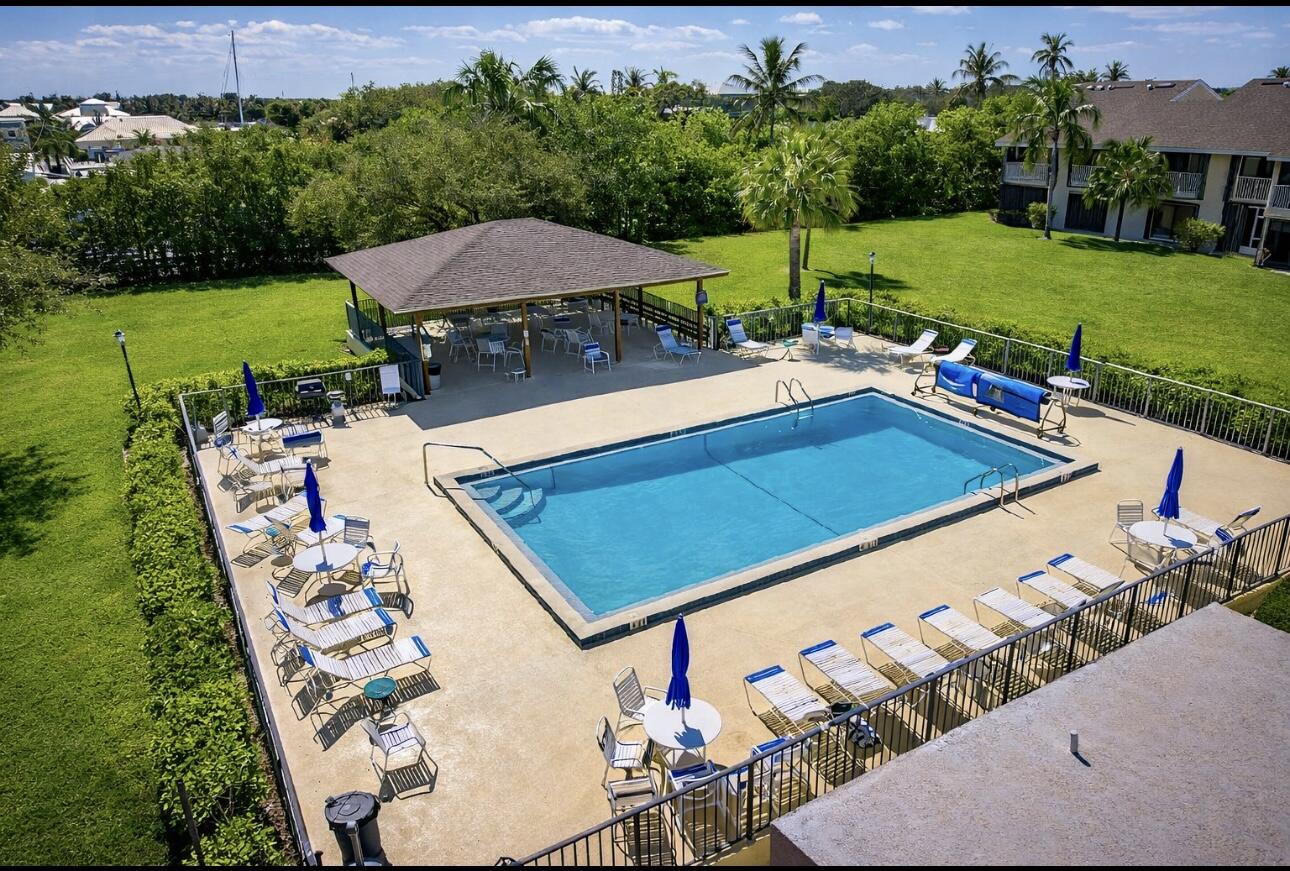 3206 South Lakeview Circle, Unit 1101 Fort Pierce, FL 34949 - Photo 25 of 38 community pool