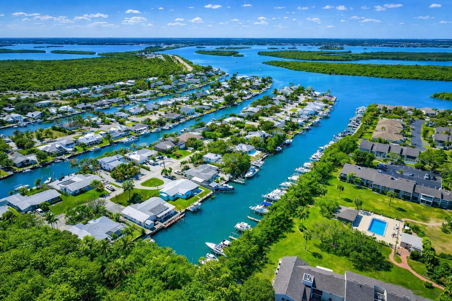 3206 South Lakeview Circle, Unit 1101 Fort Pierce, FL 34949 - Photo 32 of 38 community dockage