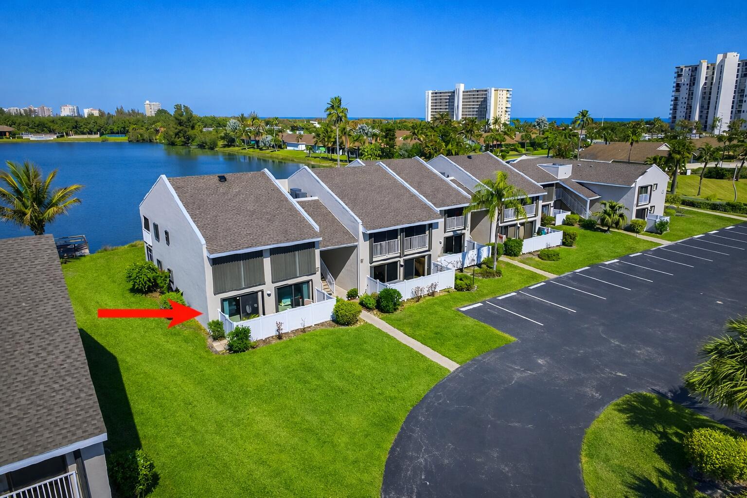 3206 South Lakeview Circle, Unit 1101 Fort Pierce, FL 34949 - Photo 5 of 38 30F04FBE-2735-4982-9BF4-3F214B535037