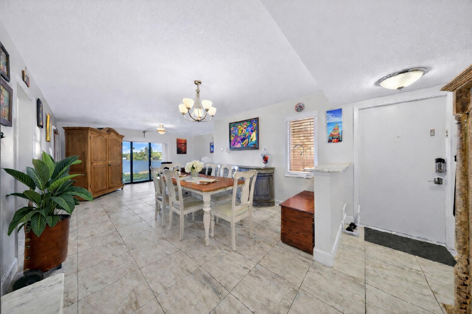 3206 South Lakeview Circle, Unit 1101 Fort Pierce, FL 34949 - Photo 8 of 38 184B5D6B-960F-41C2-900F-F46E789E6A22