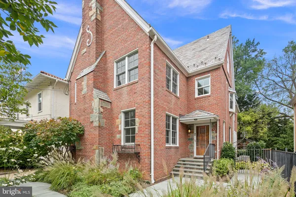 $2,295,000 | 4135 Yuma Street Northwest, Washington, DC 20016