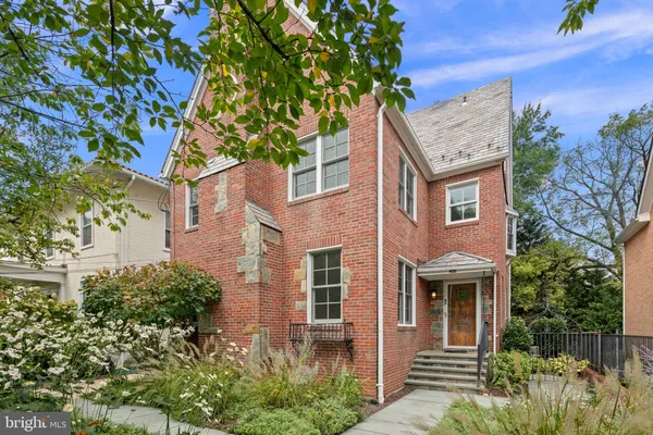 $2,295,000 | 4135 Yuma Street Northwest, Washington, DC 20016