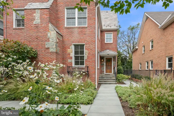 $2,295,000 | 4135 Yuma Street Northwest, Washington, DC 20016