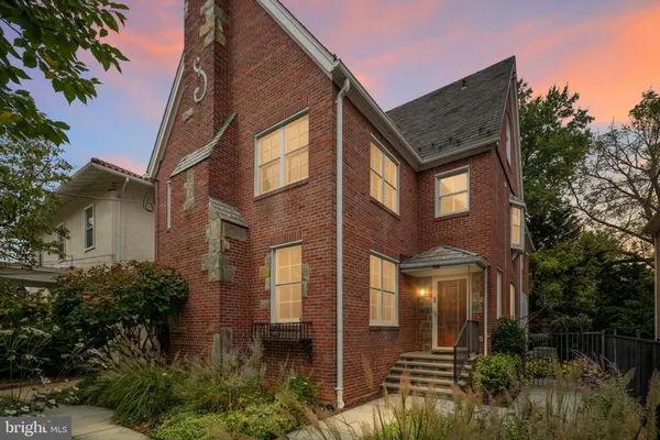 $2,295,000 | 4135 Yuma Street Northwest, Washington, DC 20016
