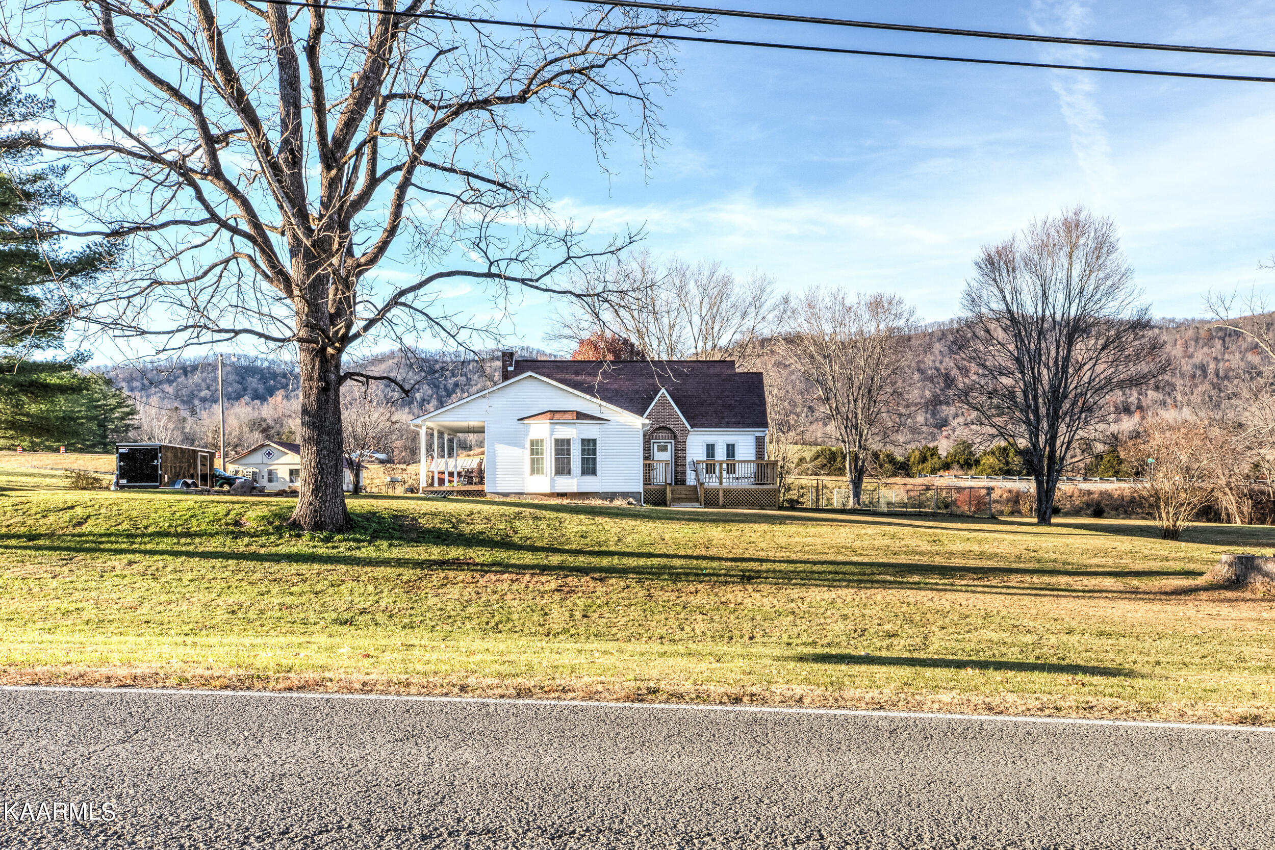 491 Middlesboro Road La Follette, TN 37766 - Photo 3 of 53 491 Middlesboro Hwy-1
