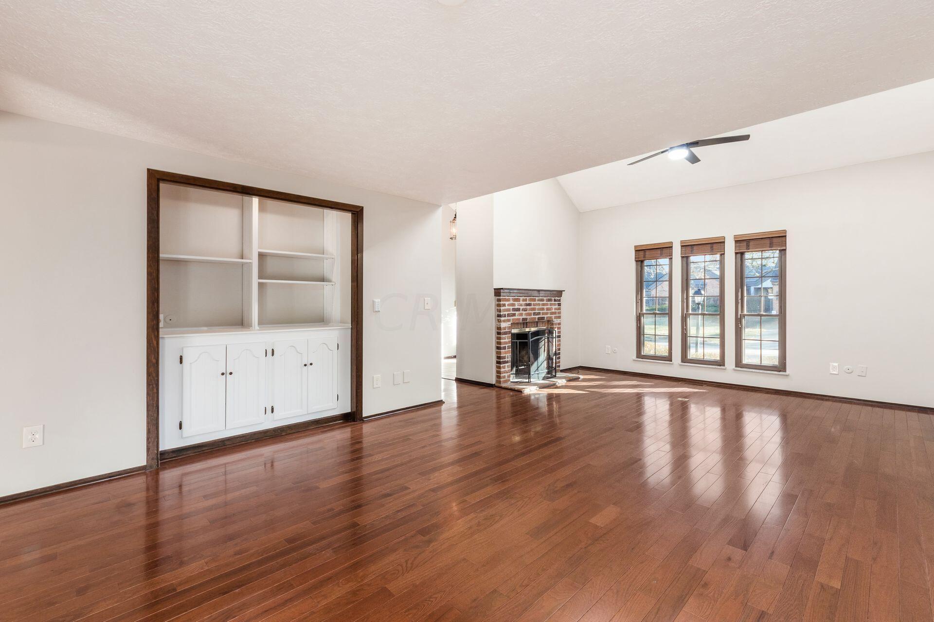 4743 Dierker Road, Unit 3 Columbus, OH 43220 - Photo 10 of 47 Living Area with Built-In