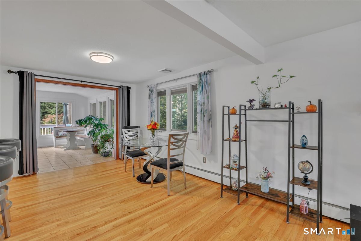 21 Silversmith Road Farmington, CT 06085 - Photo 9 of 30 Lg dining area for everyday or entertaining