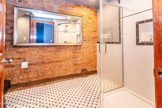 a bathroom with a toilet