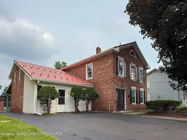 $550,000 | 26 Elizabeth Street, Saugerties, NY 12477