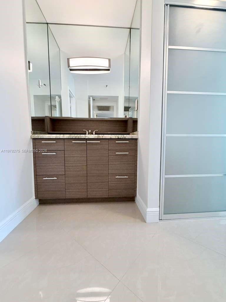 100 Lincoln Road, Unit 521 Miami Beach, FL 33139 - Photo 7 of 16