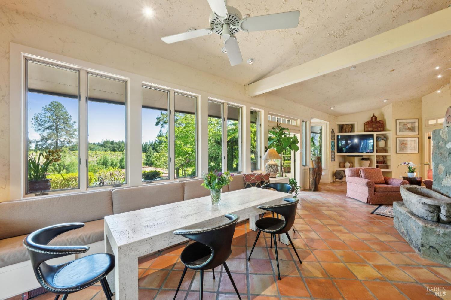 1633 Dry Creek Road Healdsburg, CA 95448 - Photo 17 of 64