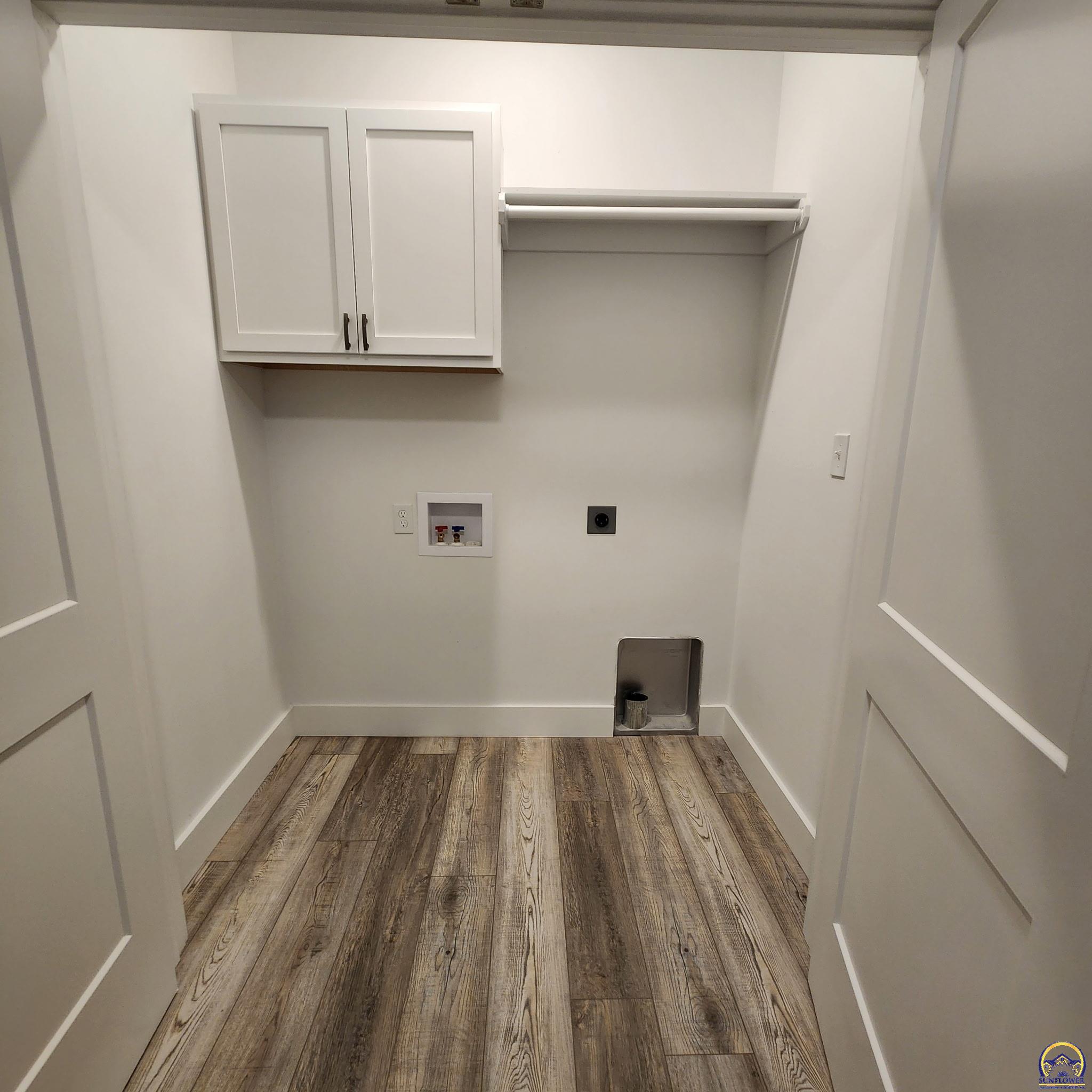 6353 Crescent Rim Drive Ozawkie, KS 66070 - Photo 12 of 33