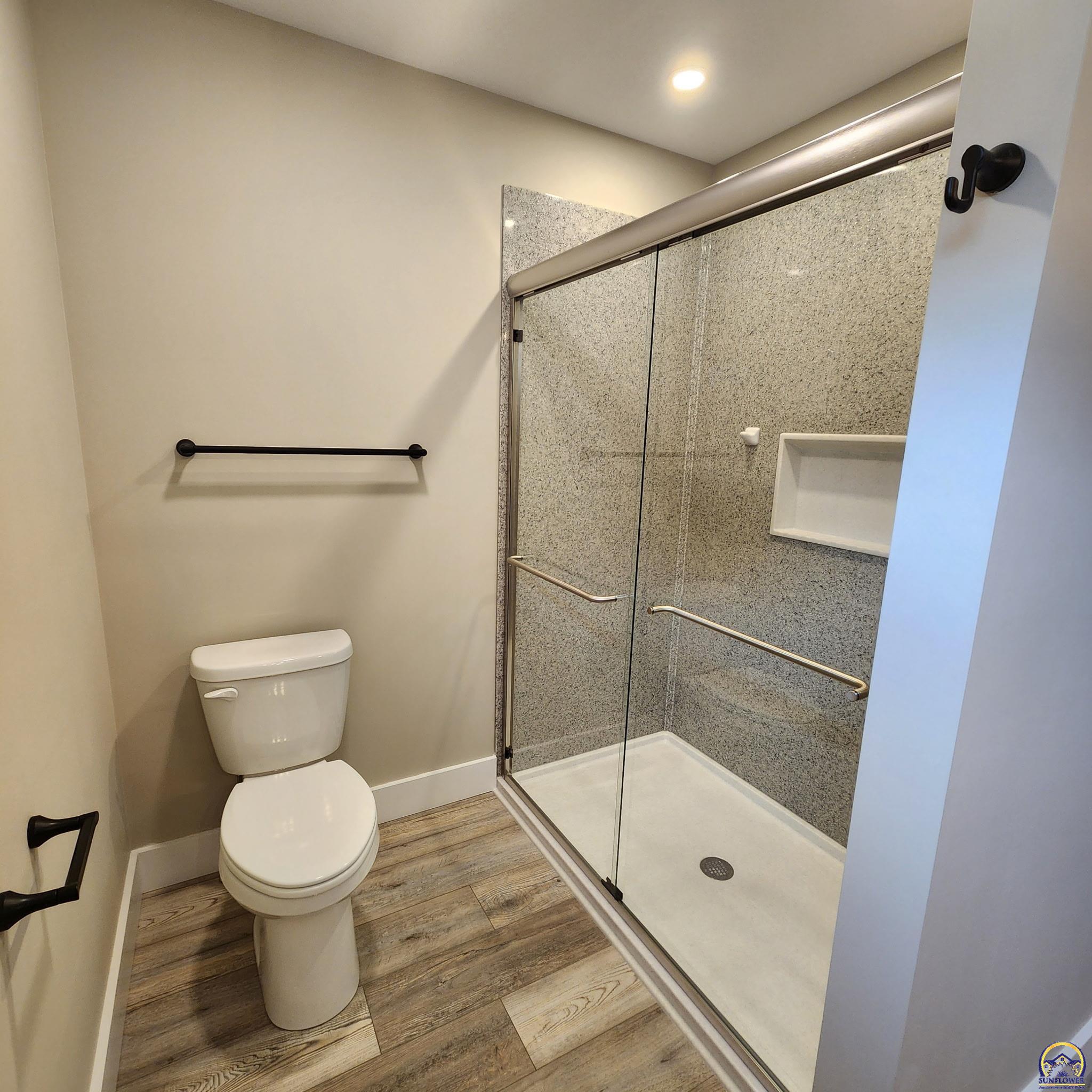 6353 Crescent Rim Drive Ozawkie, KS 66070 - Photo 16 of 33