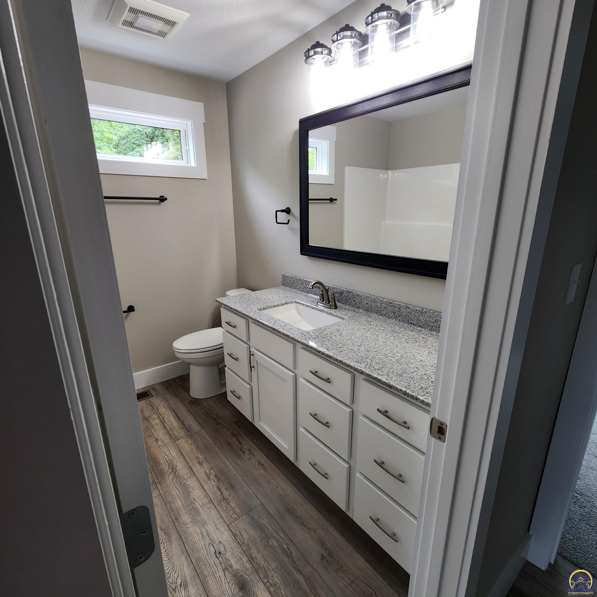 6353 Crescent Rim Drive Ozawkie, KS 66070 - Photo 21 of 33