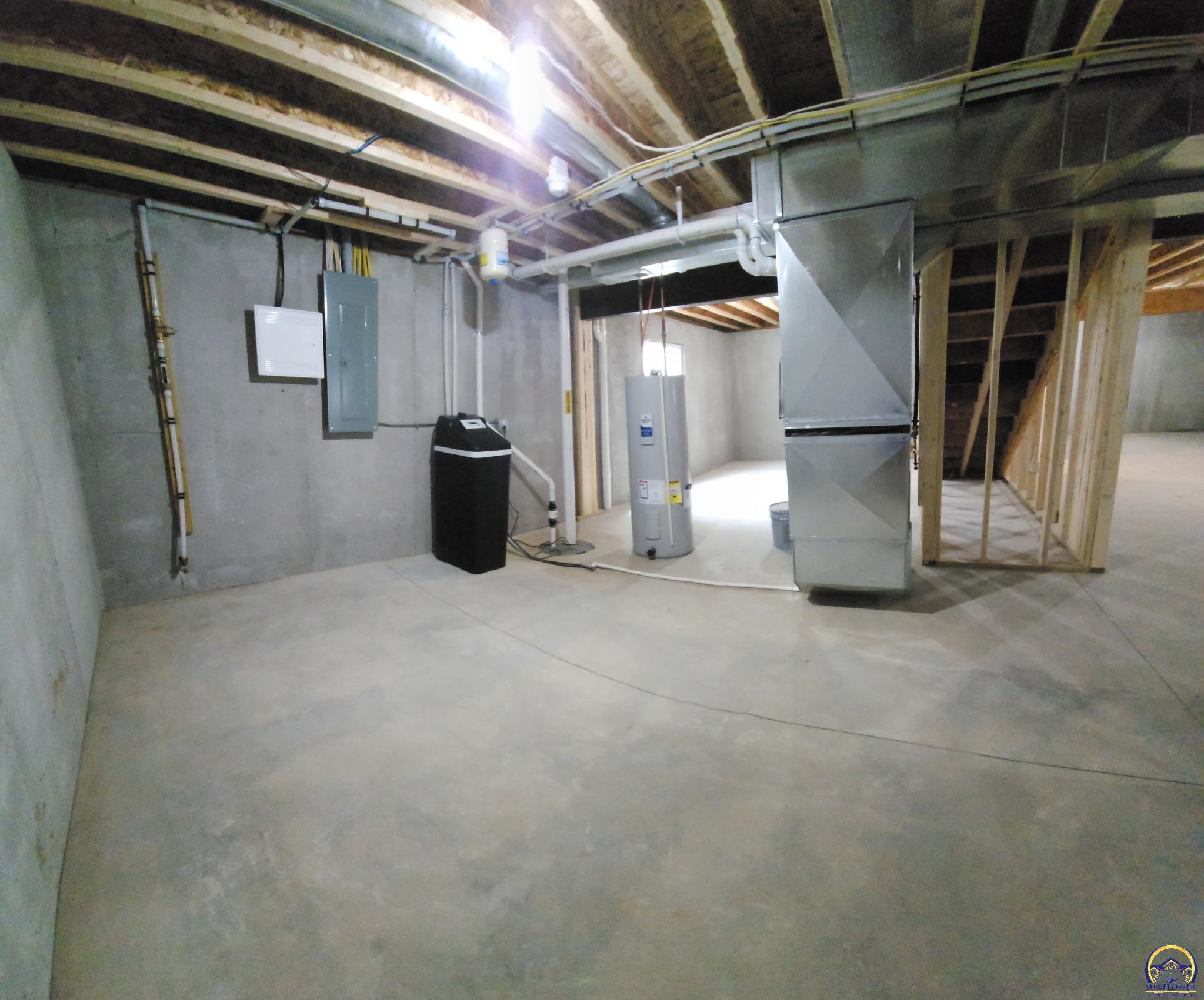 6353 Crescent Rim Drive Ozawkie, KS 66070 - Photo 26 of 33