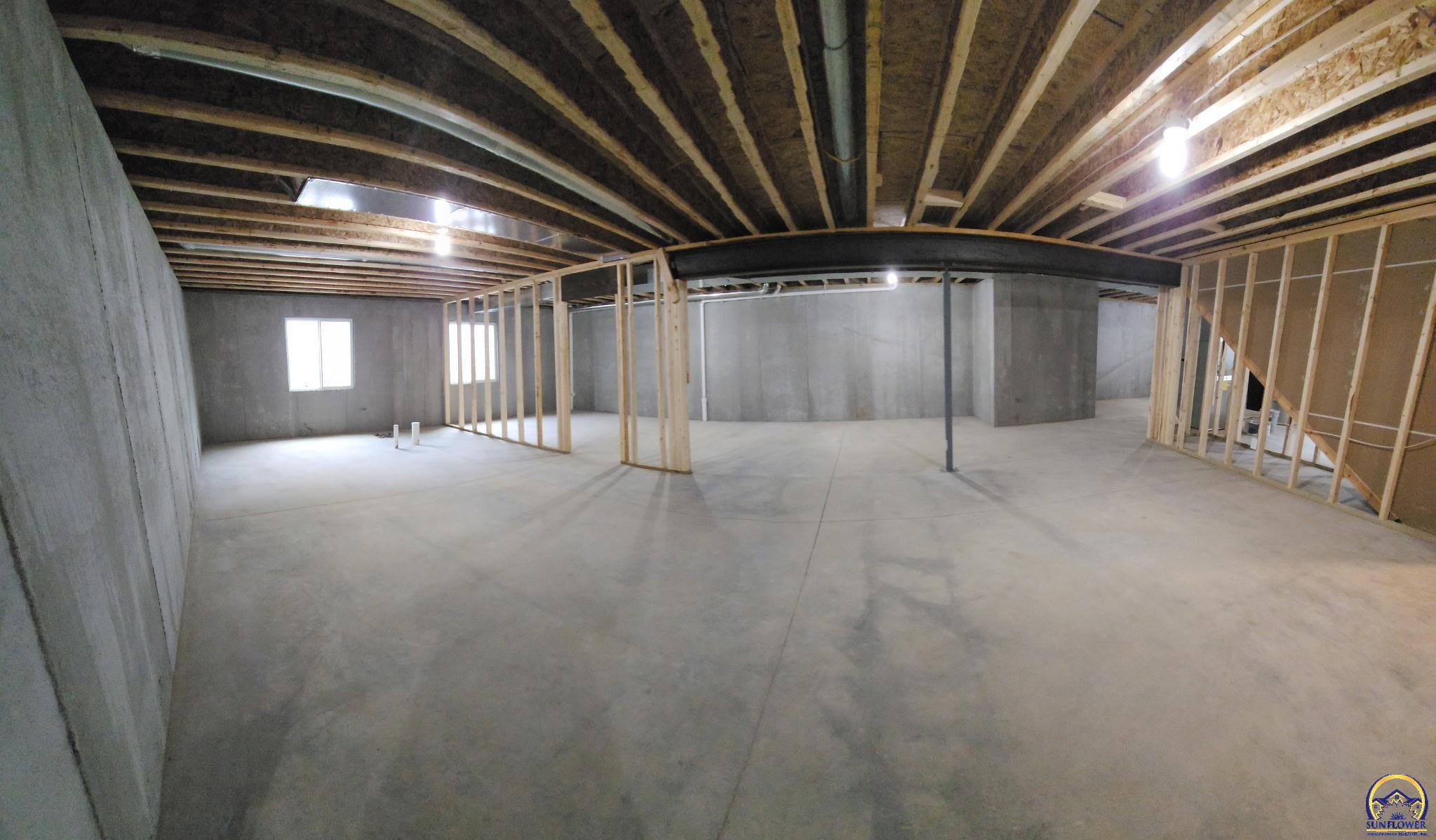 6353 Crescent Rim Drive Ozawkie, KS 66070 - Photo 27 of 33