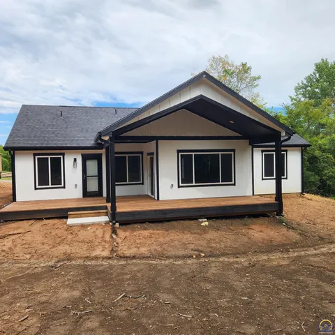 $439,900 | 6353 Crescent Rim Drive, Ozawkie, KS 66070