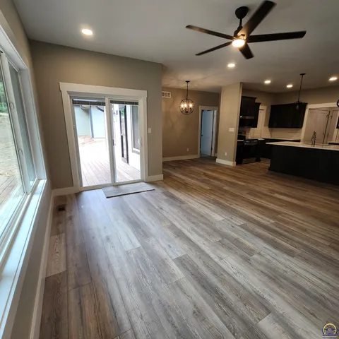 $439,900 | 6353 Crescent Rim Drive, Ozawkie, KS 66070