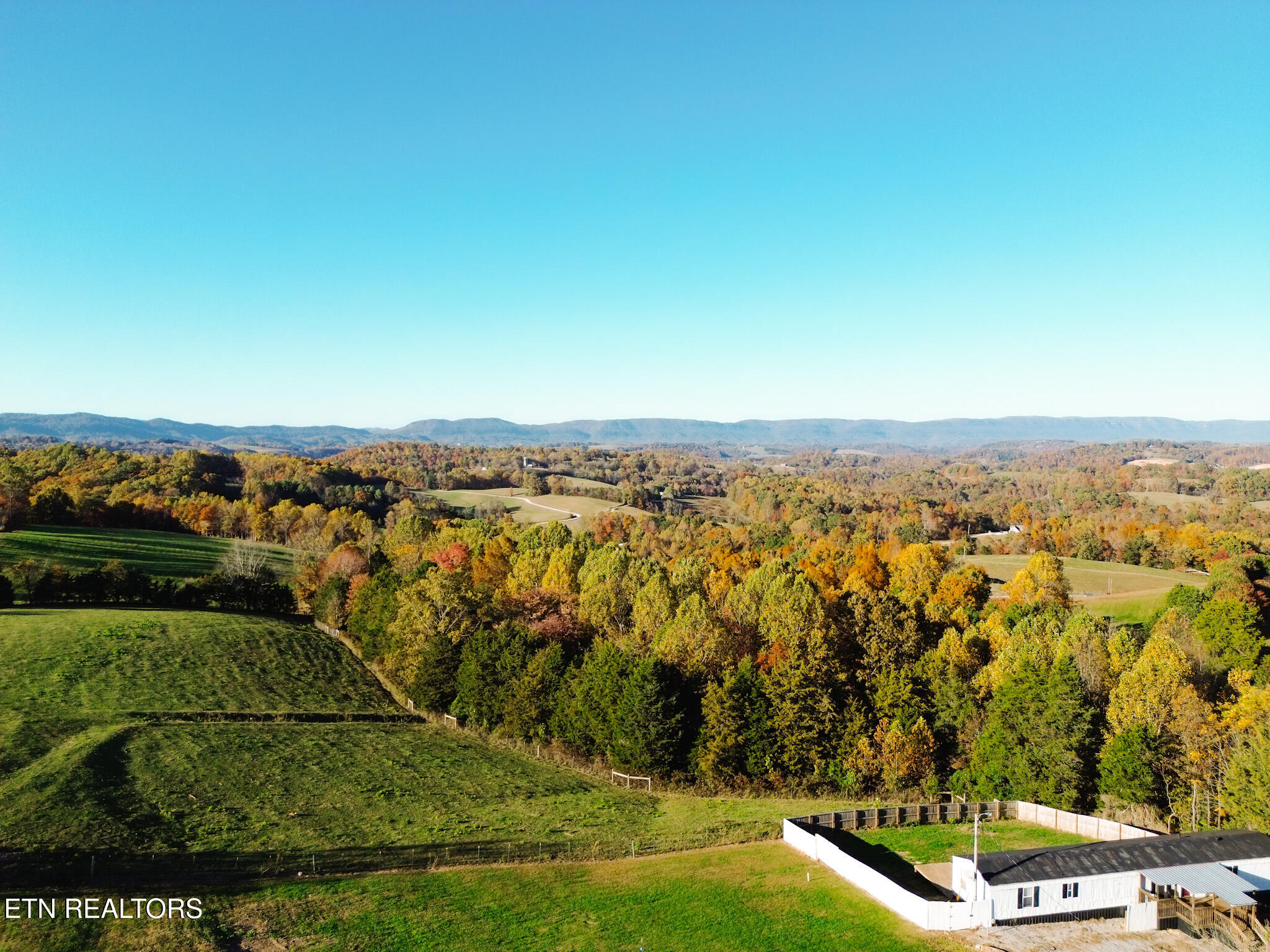 1050 Goins Chapel Road Tazewell, TN 37879 - Photo 3 of 15 F5692ECC-5633-4B1B-B383-BD6D15BC1A7A