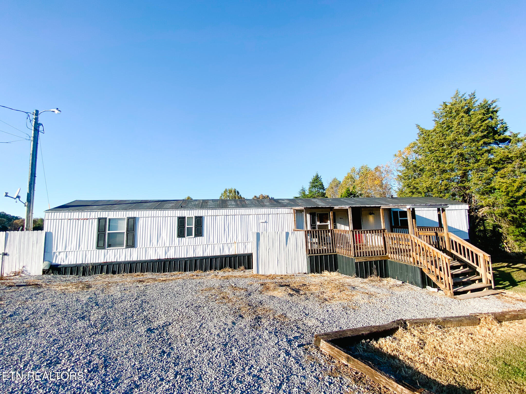 1050 Goins Chapel Road Tazewell, TN 37879 - Photo 4 of 15 2B8181A7-5520-442F-B0F5-64D51BE0F8A3