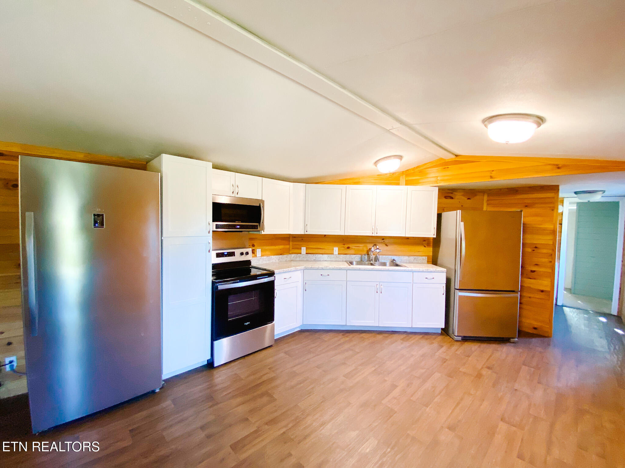 1050 Goins Chapel Road Tazewell, TN 37879 - Photo 6 of 15 02F7FD1B-E726-455D-9840-E69BEAA42508
