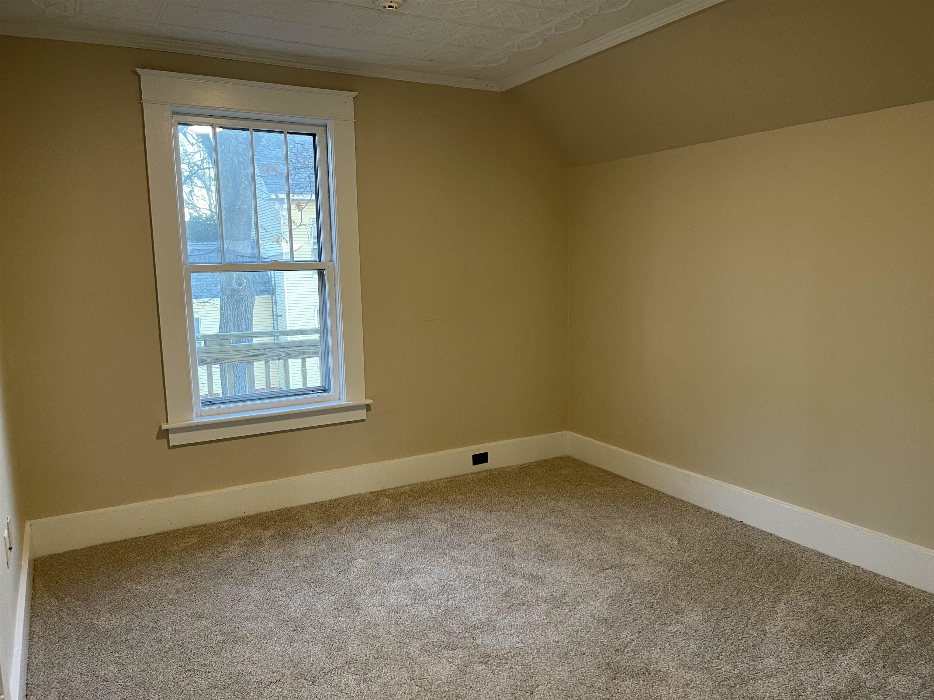 7 Riverside Court Laconia, NH 03246 - Photo 13 of 23 Gallery Image 13