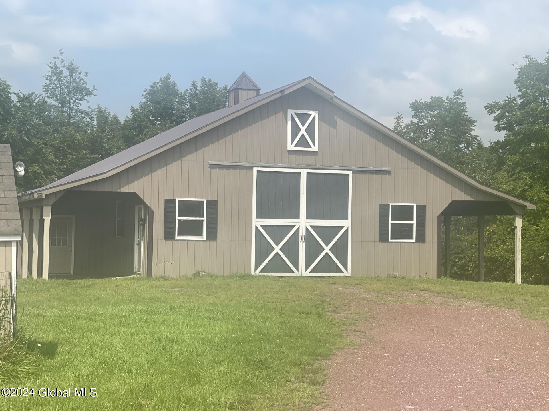 283 New Swamp Road Kingsbury, NY 12839 - Photo 45 of 114 erin barn