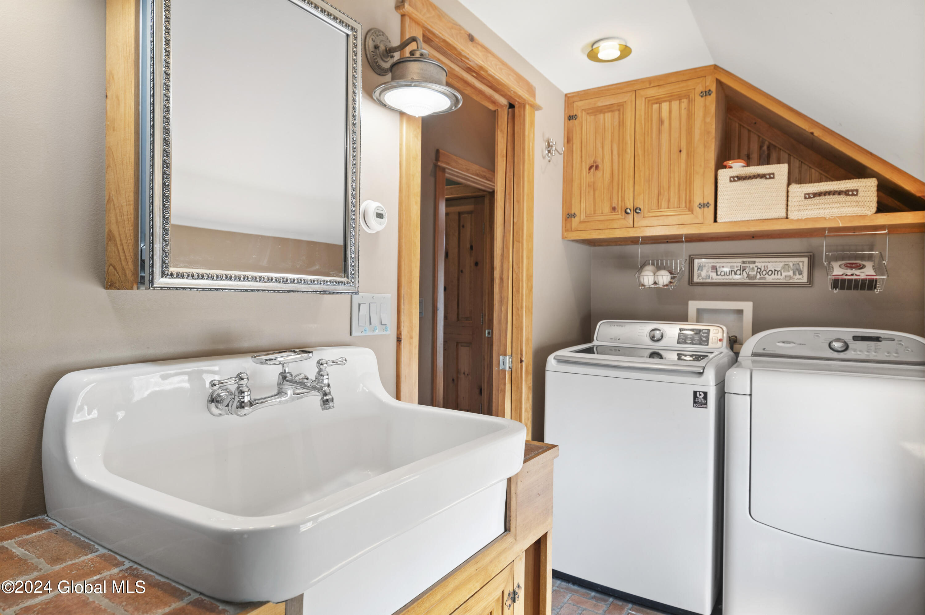 283 New Swamp Road Kingsbury, NY 12839 - Photo 64 of 114 laundry area