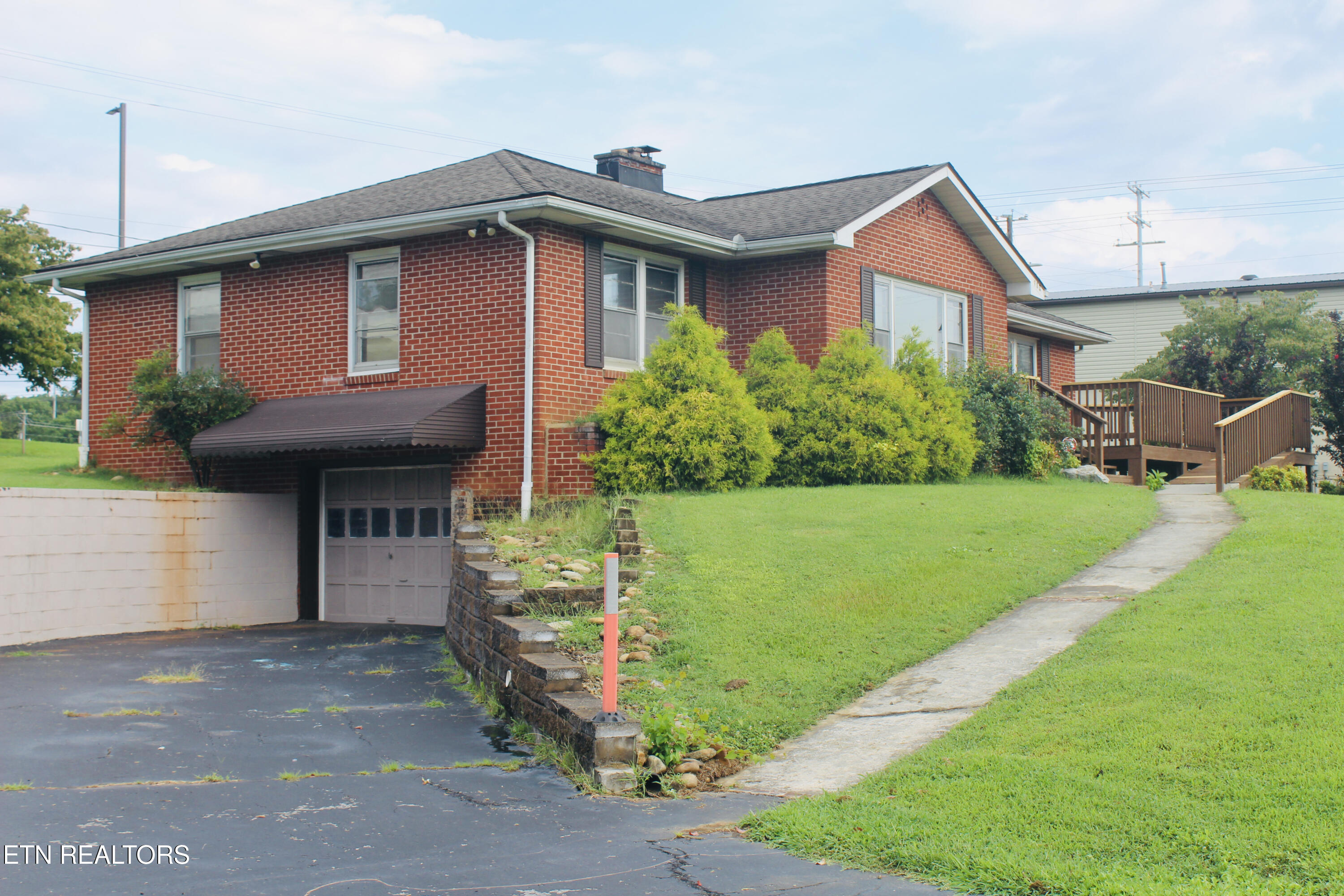 112 McMahan Road Seymour, TN 37865 - Photo 4 of 27 IMG_2006