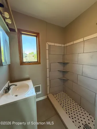 $1,300 | 1706 Prospect Avenue, Unit 2, Scranton, PA 18505