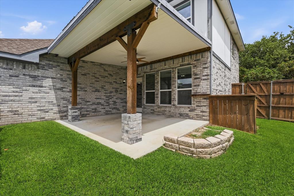 4545 Ridgepointe Drive The Colony, TX 75056 - Photo 14 of 37