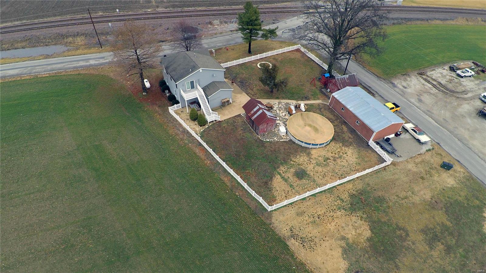 2073 Outlet Road Valmeyer, IL 62295 - Photo 29 of 84
