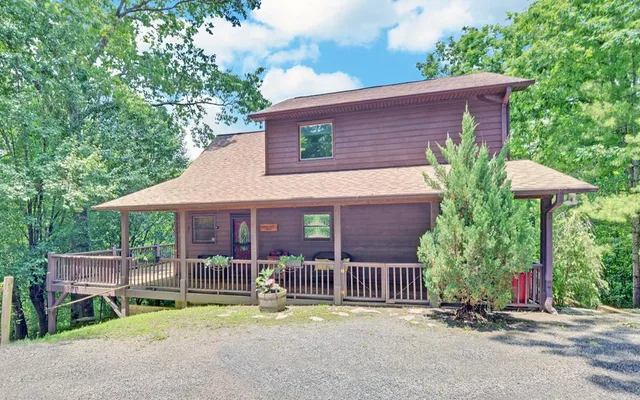 $399,900 | 56 Waxwing Trail, Murphy, NC 28906